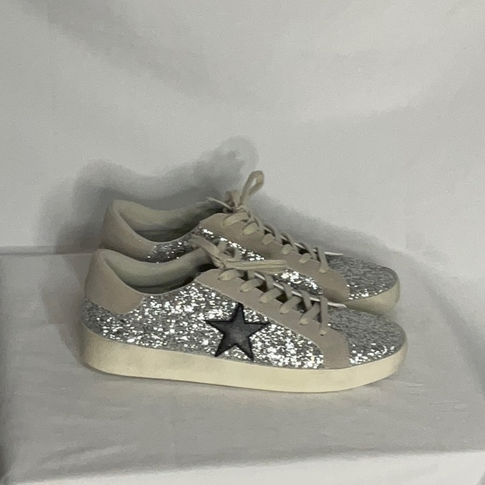 Mi.iM Silver Glitter Star Sneakers